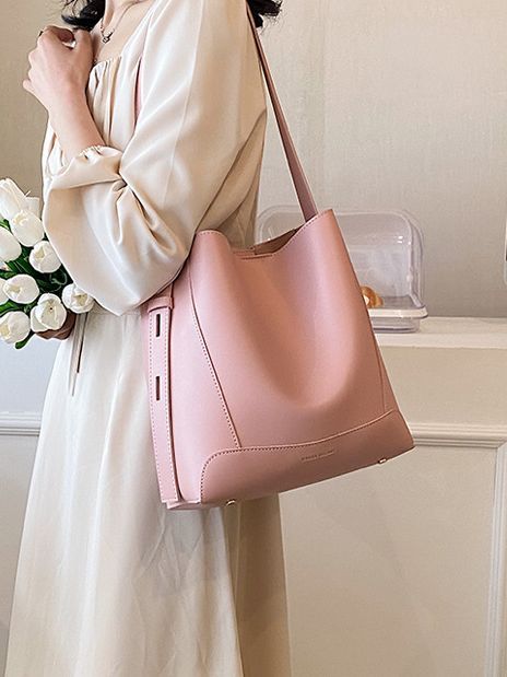 French Style Large Capacity Commuter Women's Bag  A29