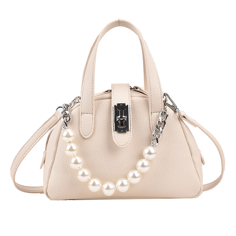 Trendy Pleated Pearl Tote A54