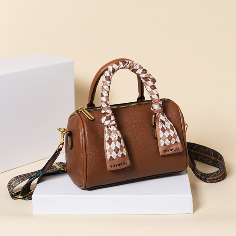 Vintage Pillow Bag A51