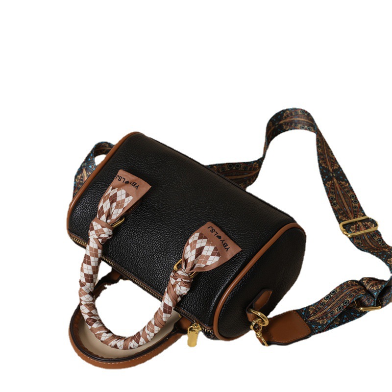 Vintage Pillow Bag A51