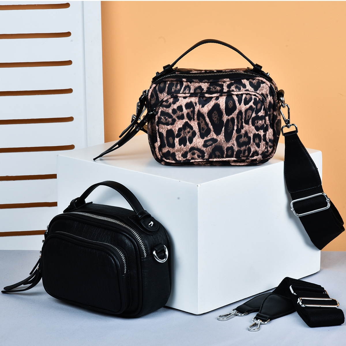 Commuter Niche Casual Fashion Messenger Bag A69