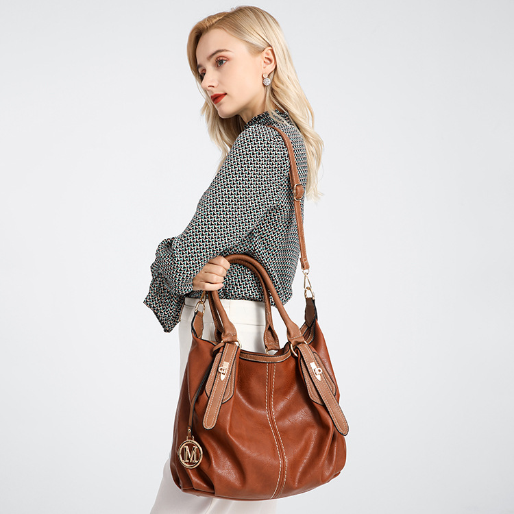 Portable Niche Design Armpit Large-Capacity Bag A89