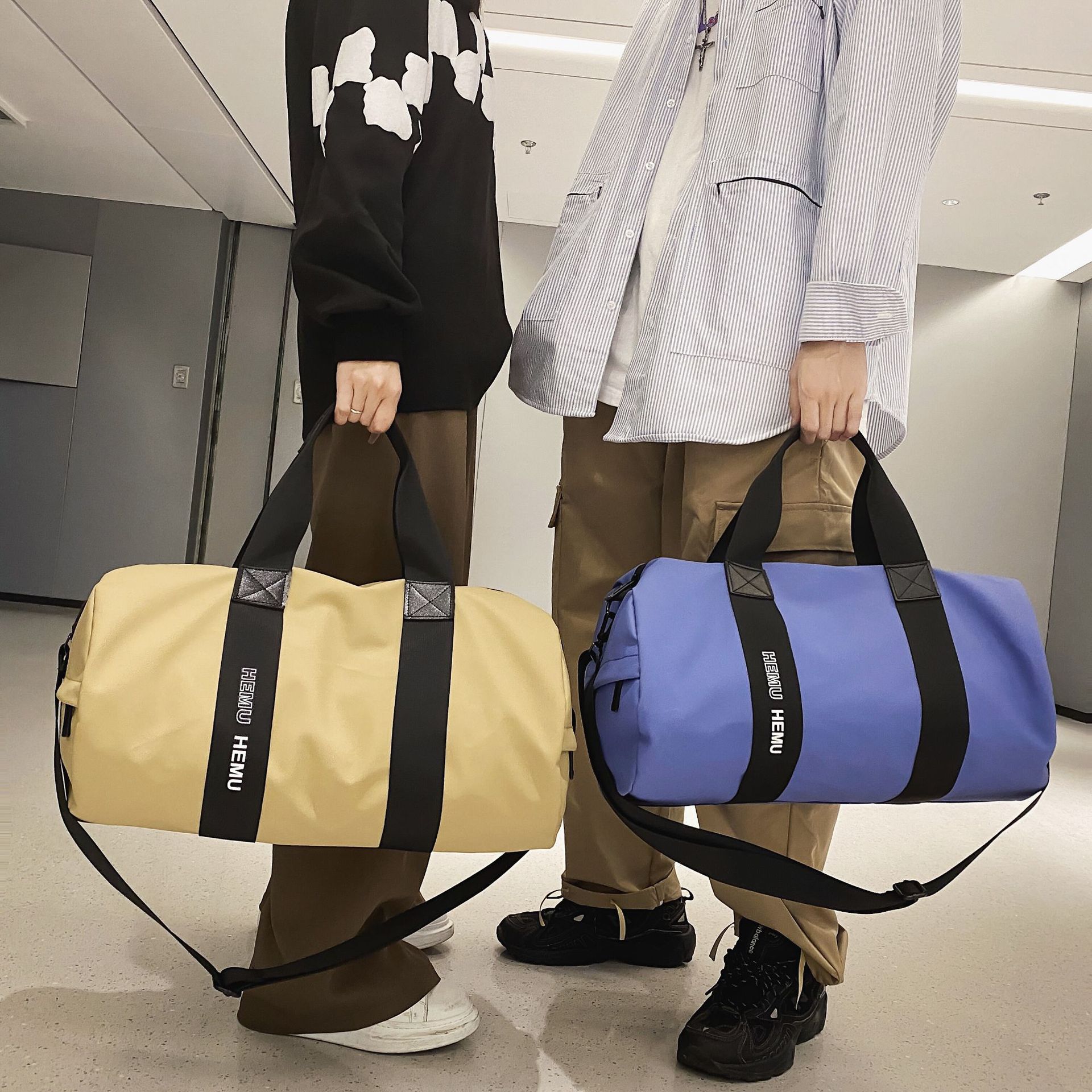 Men's and Women's Waterproof Sports Bag Swimming Bag A95